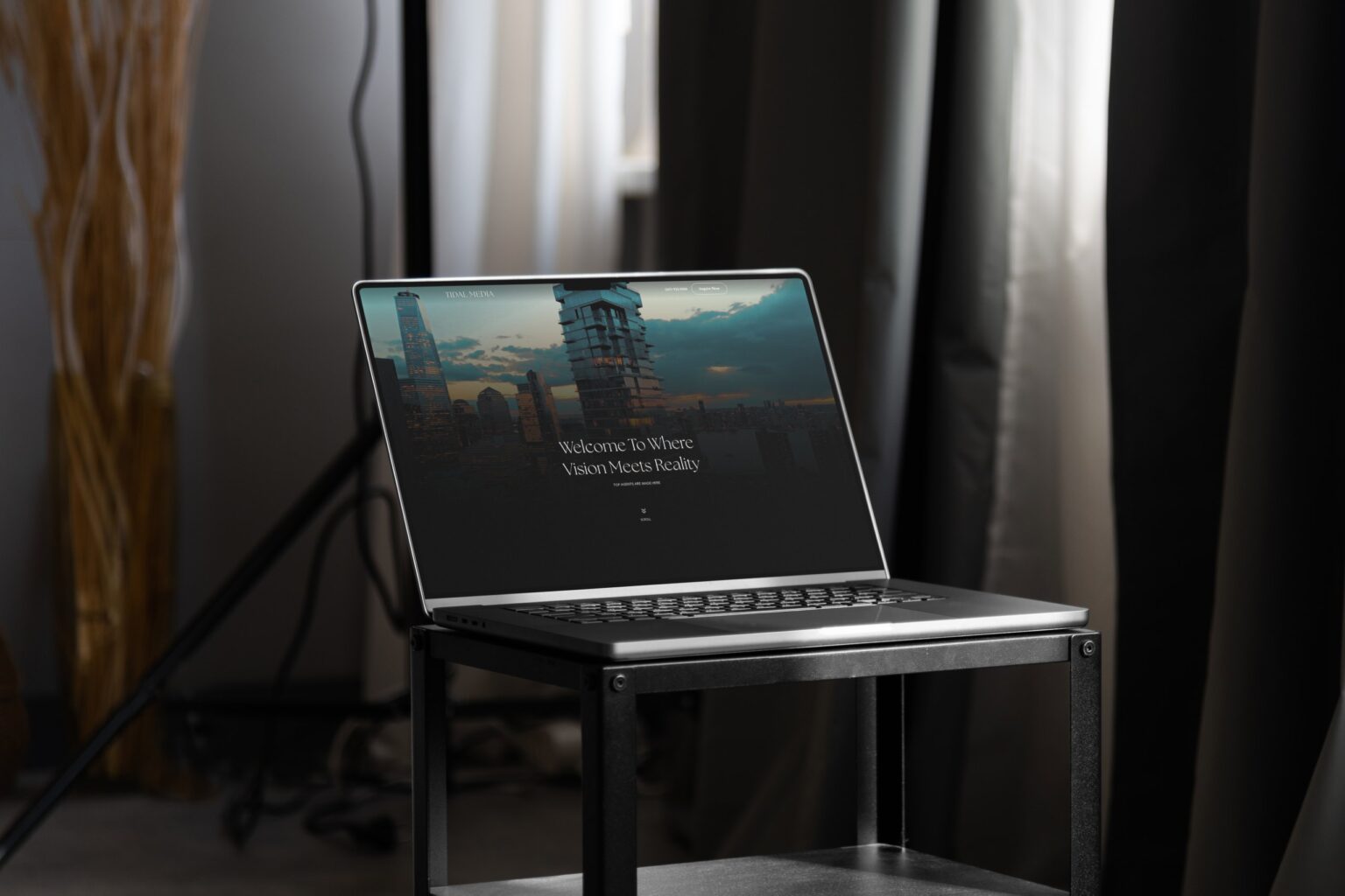 Tidal Media – real estate media agency website mockup by Weble Studio